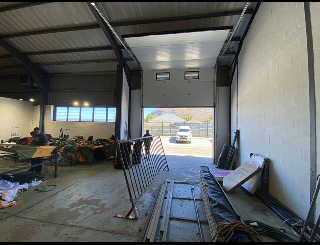 363M² WAREHOUSE TO LET IN TOKAI